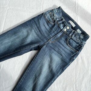 KanCan skinny jeans. Size 25.